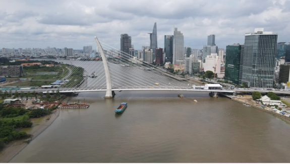 Cầu Thủ Thiêm 2 nối đôi bờ sông Sài Gòn được xem là biểu tượng mới của TP.HCM.